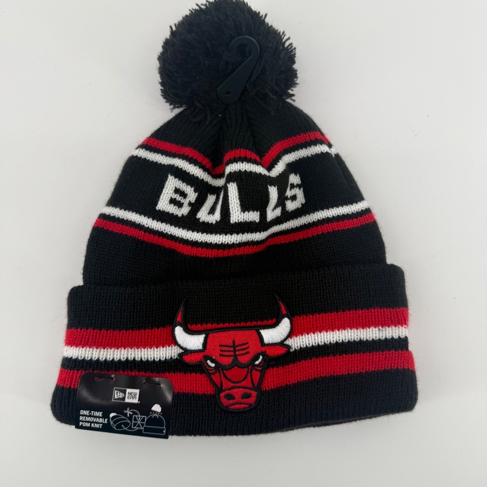New Era Chicago Bulls NBA Cuffed Pom Beanie Hat Black Red White OSFM 25437